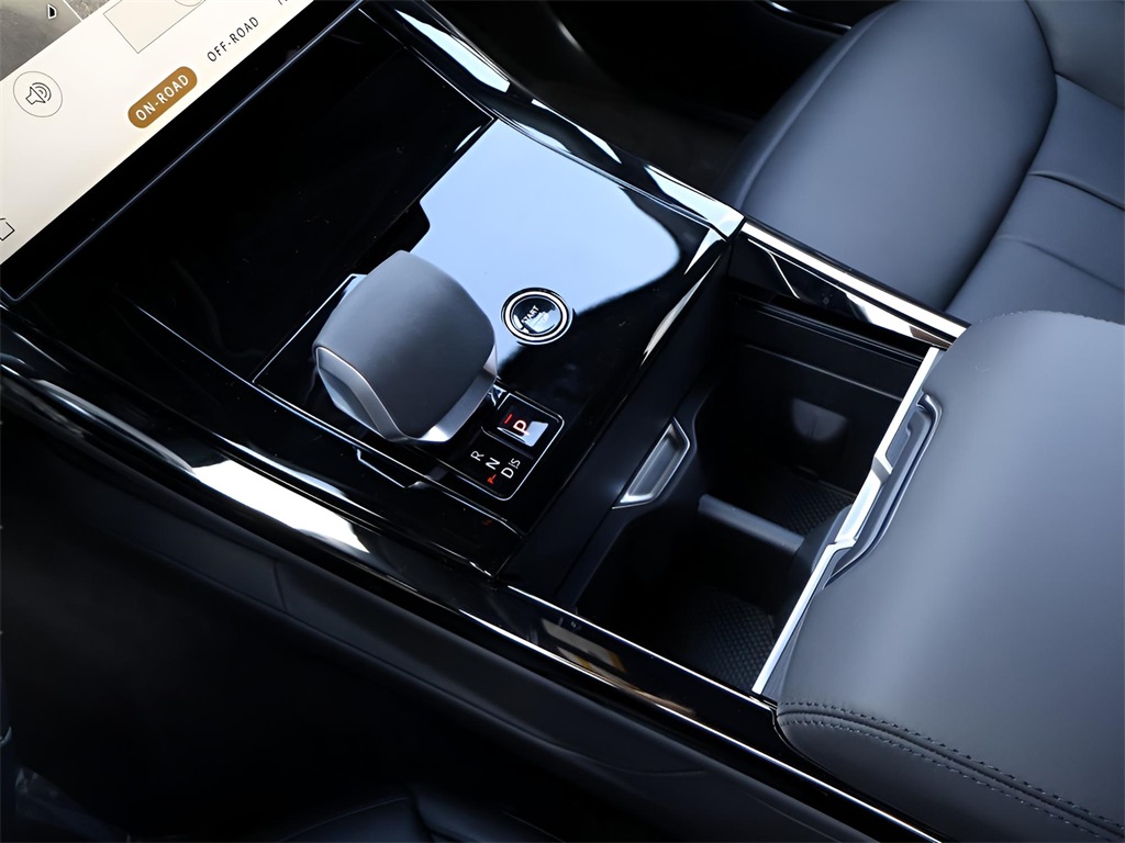 2025 Land Rover Range Rover Sport SE photo 22