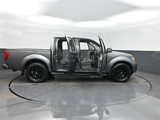 2019 Nissan Frontier Crew Cab SV photo 28