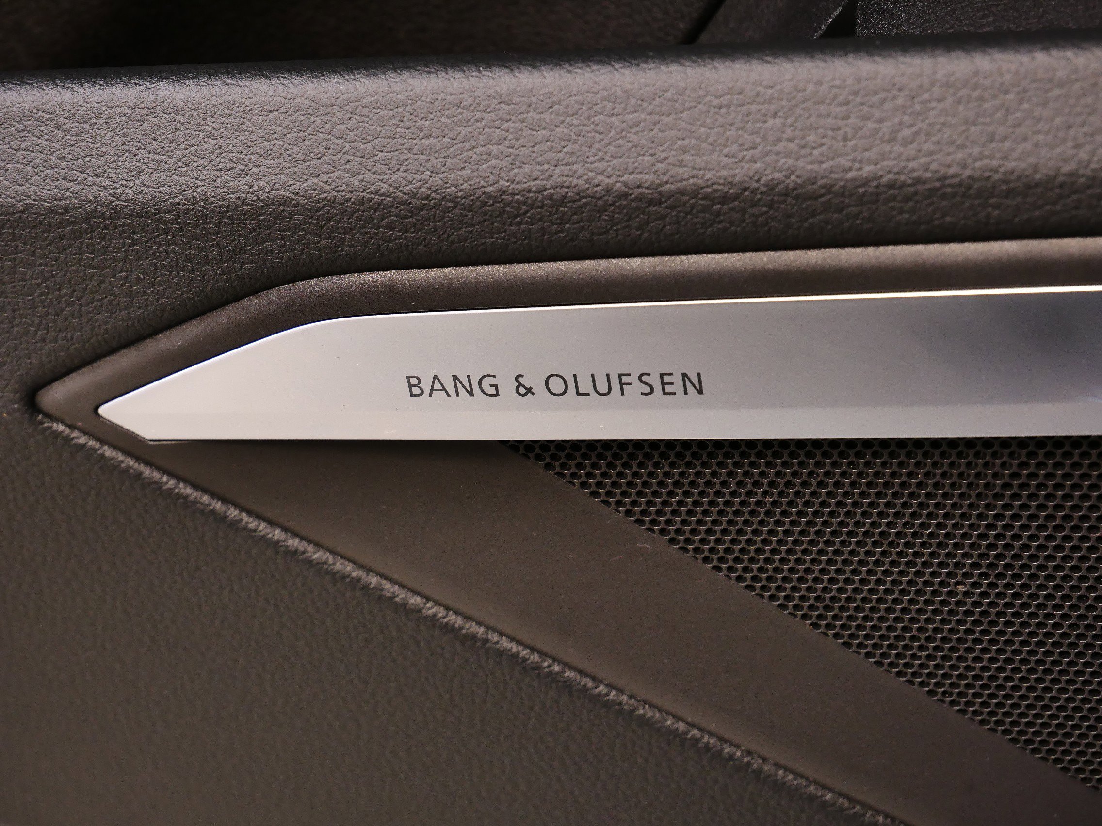 2024 Audi Q8 E-tron Premium Plus photo 25