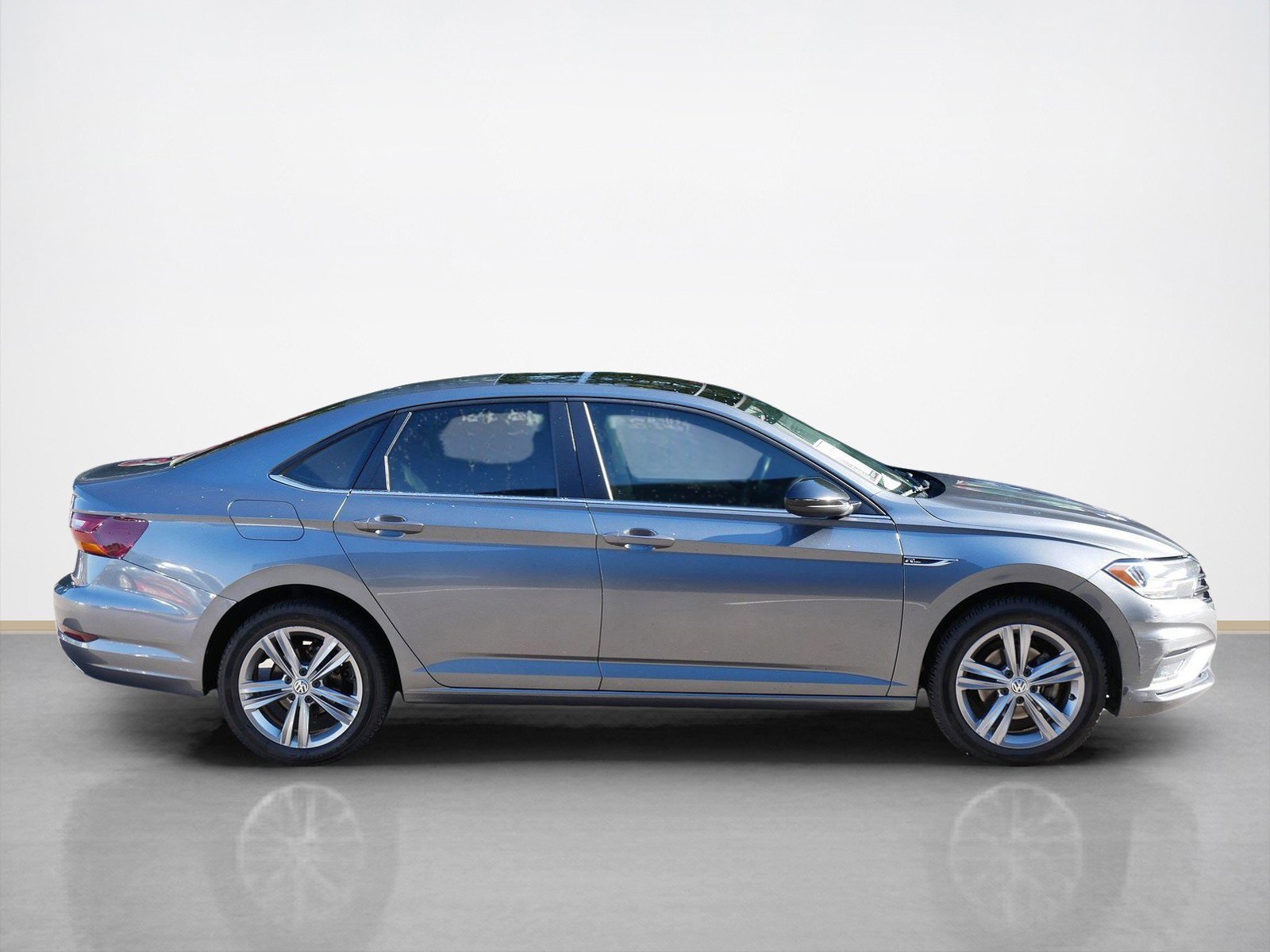 Used 2019 Volkswagen Jetta R-Line with VIN 3VWC57BU7KM085682 for sale in Maplewood, Minnesota