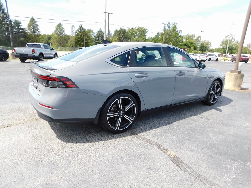 2023 Honda Accord Hybrid Sport photo 2
