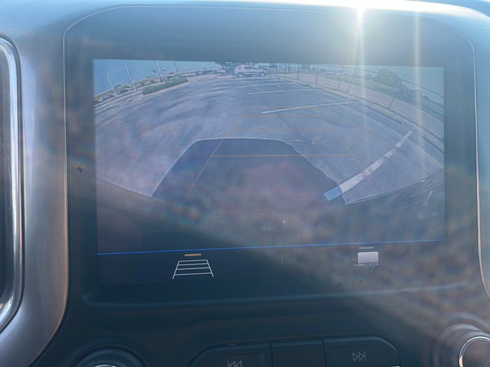 2019 Chevrolet Silverado 1500 RST photo 3