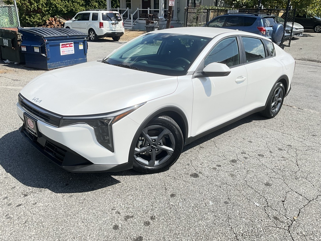 2025 Kia K4 LXS's photo