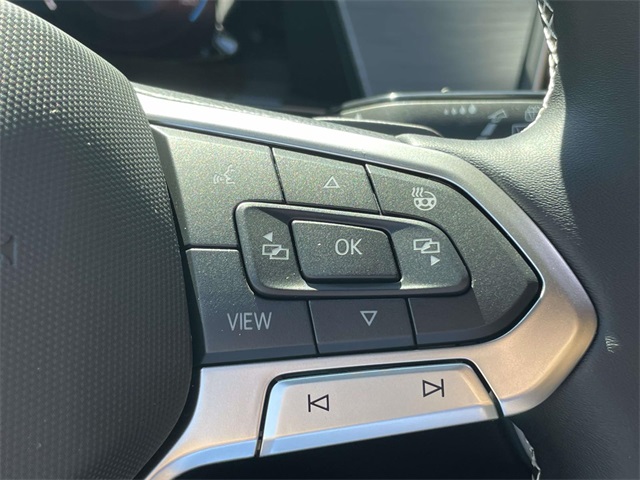 2026 Volkswagen Atlas Cross Sport SE Technology photo 24