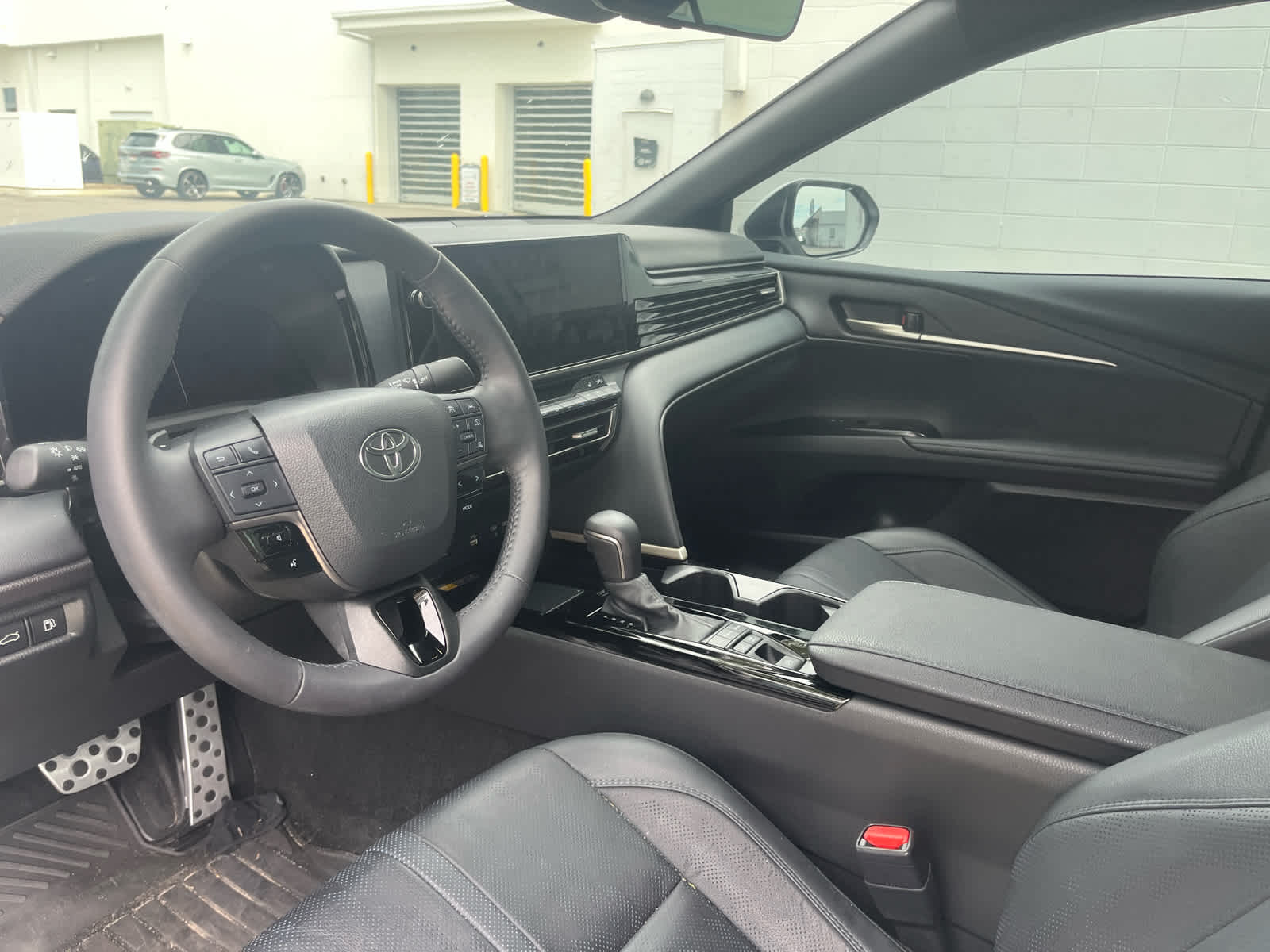 2025 Toyota Camry XSE photo 6