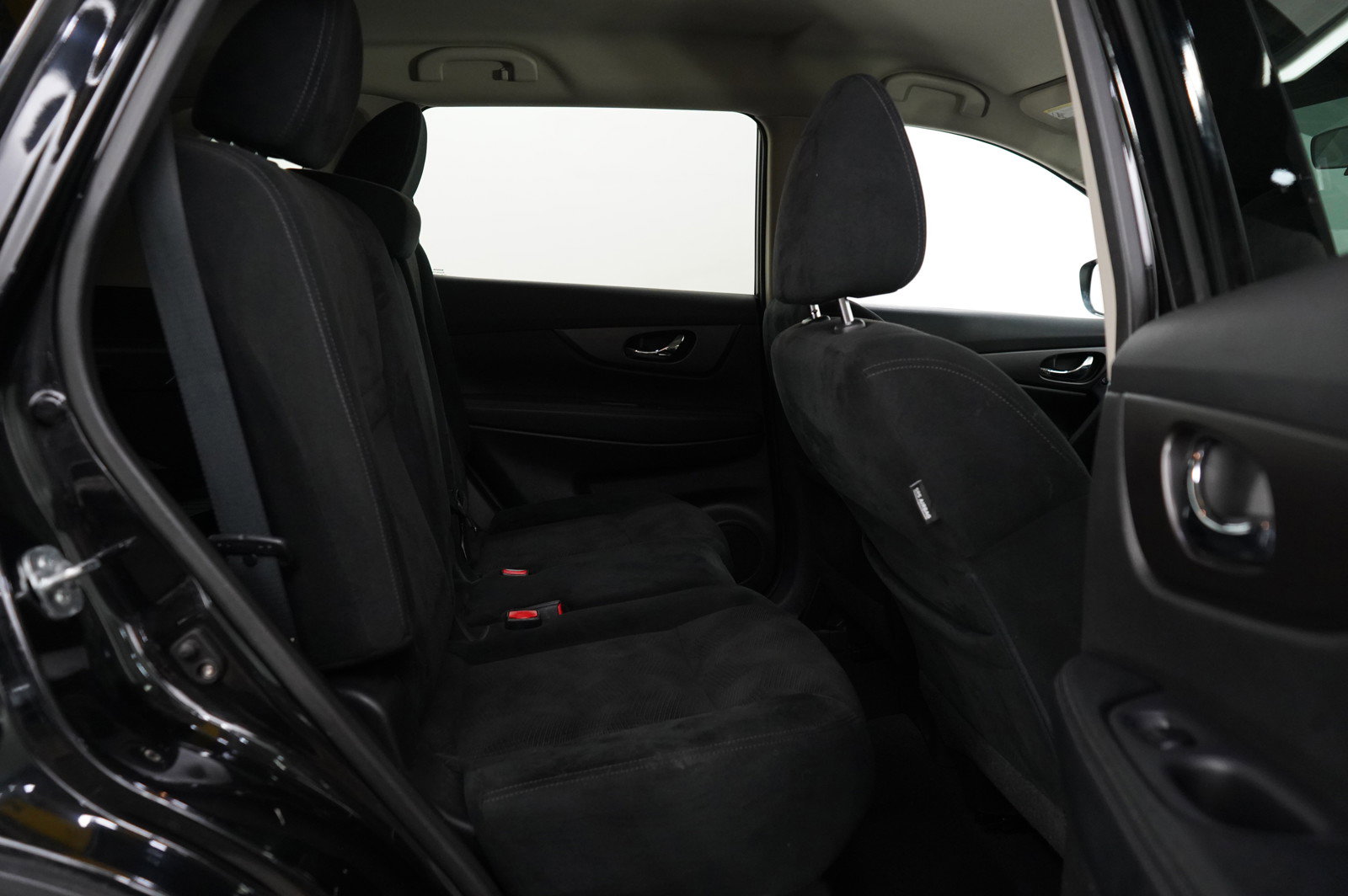 2014 Nissan Rogue SV photo 10