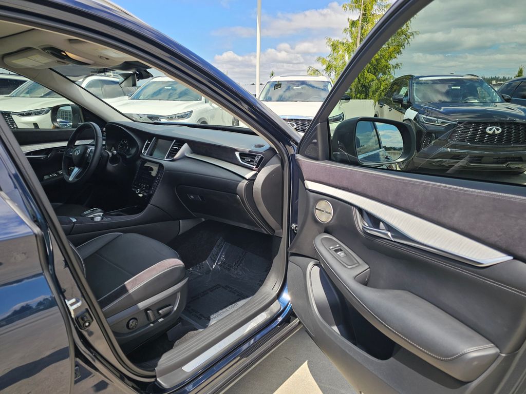 2023 Infiniti QX50 Sensory photo 12