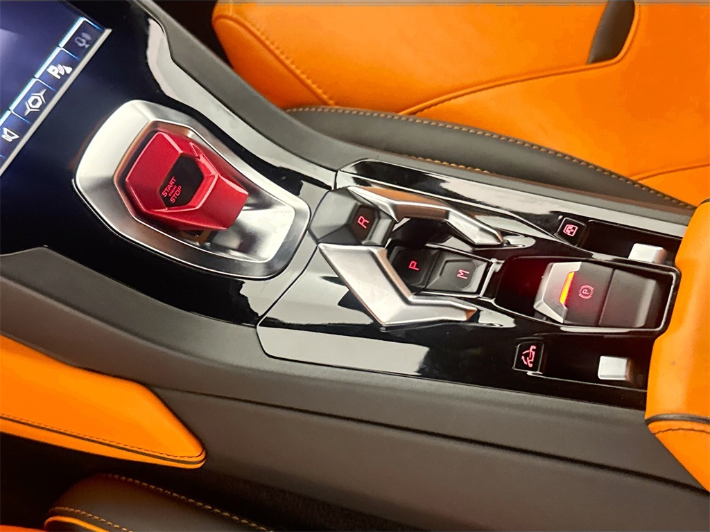 2020 Lamborghini Huracan Evo Spyder photo 16
