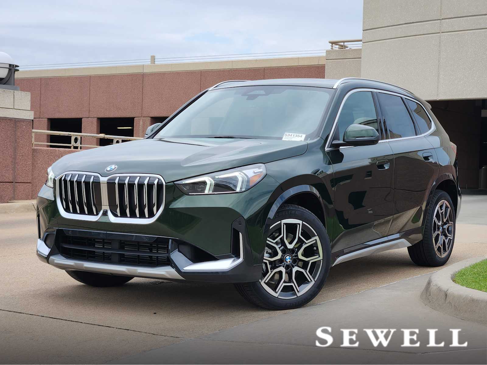 New 2025 BMW X1 xDrive28i SUV in Plano #5341354 | Sewell BMW of Plano