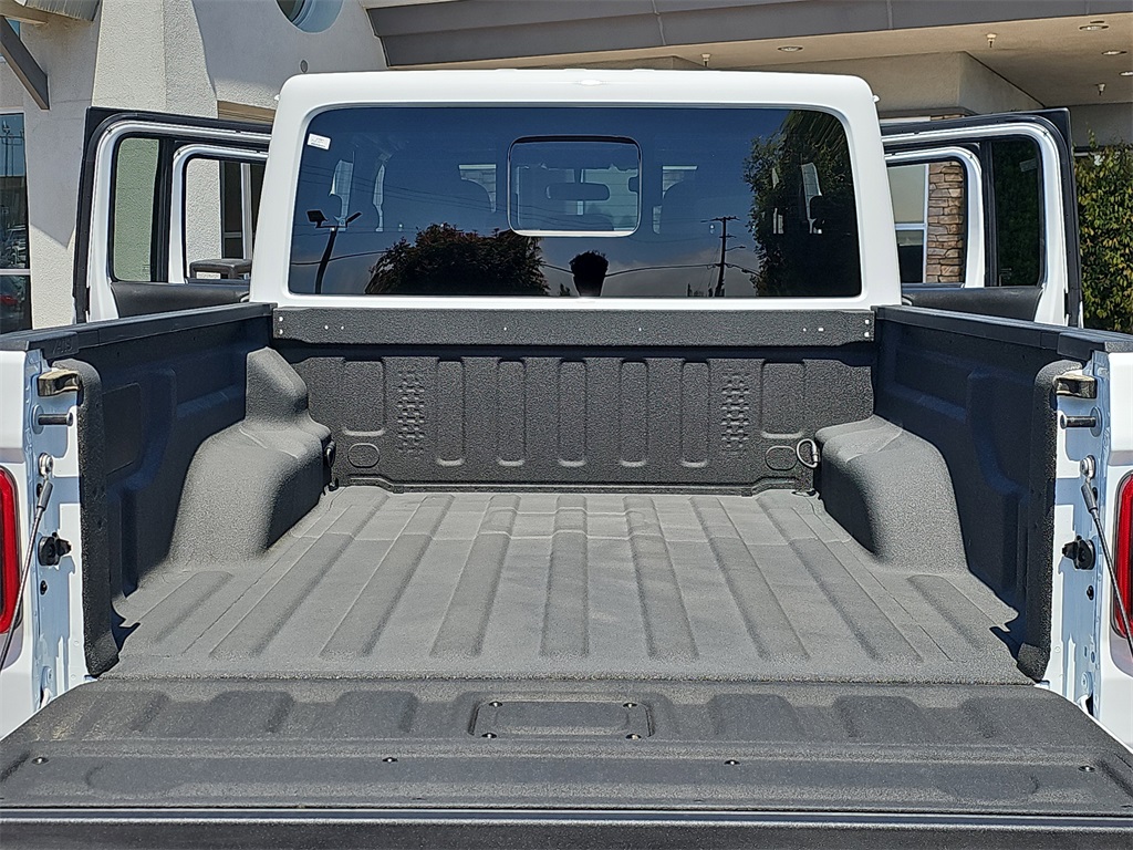 2025 Jeep Gladiator Sport photo 12
