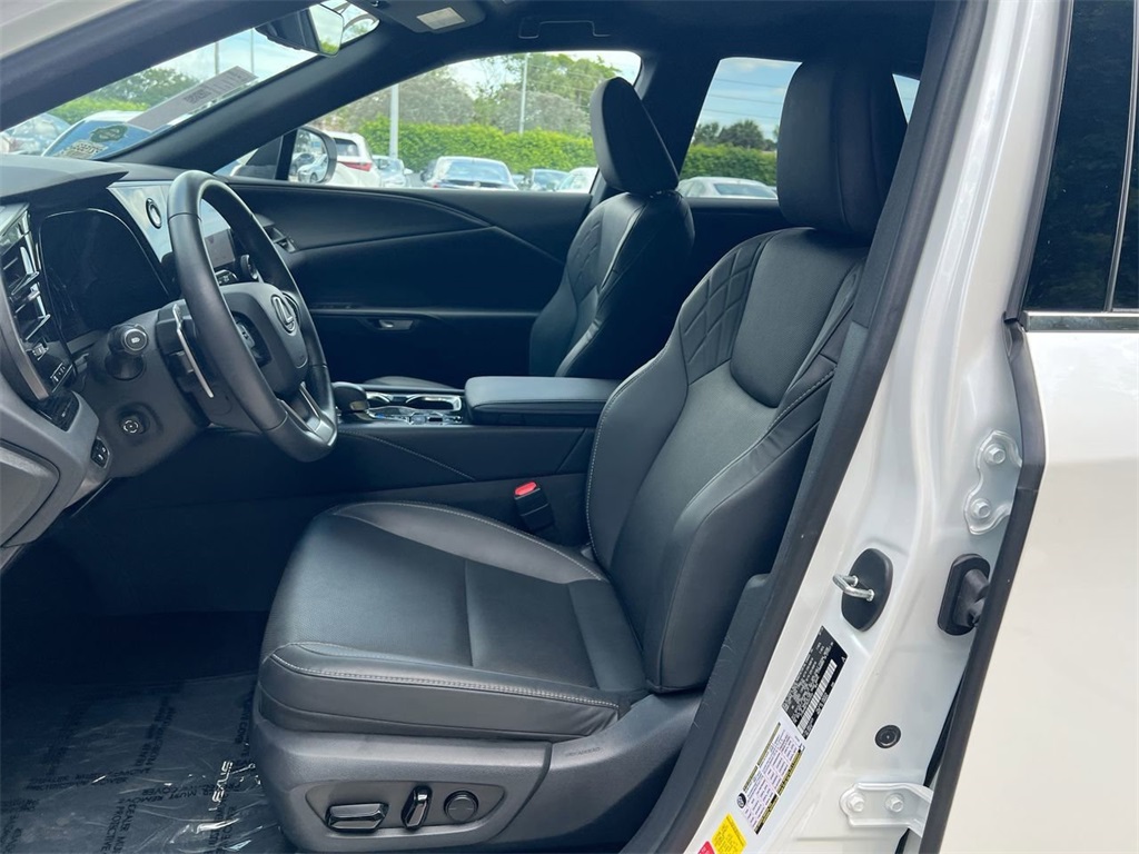 2024 Lexus RX 350 photo 11
