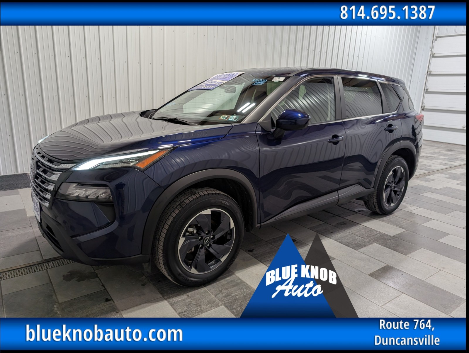 2025 Nissan Rogue SV's photo