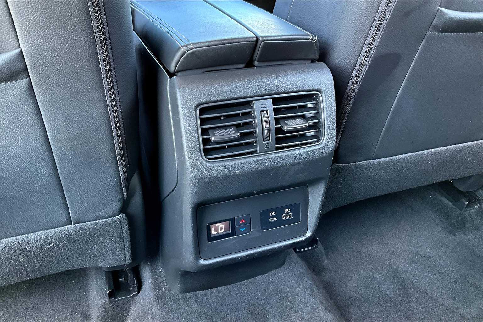 2022 Nissan Rogue SL photo 30
