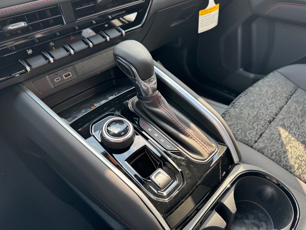 2026 Chevrolet Colorado Z71 photo 13