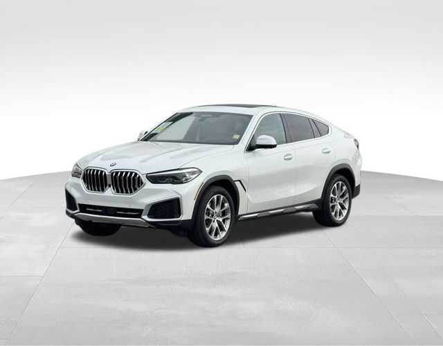 2022 BMW X6 40i's photo