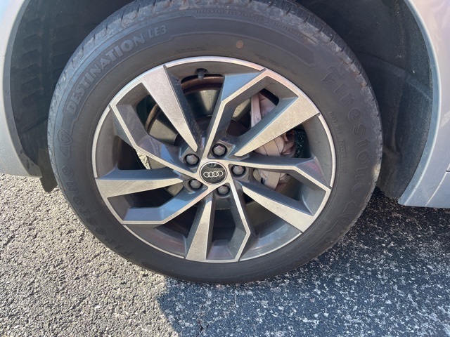 2023 Audi Q5 45 S line Premium Plus photo 4