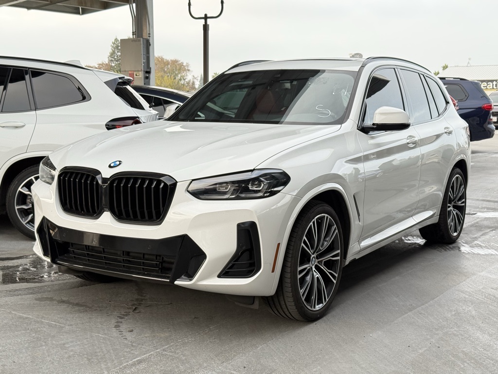 2023 BMW X3 30i's photo