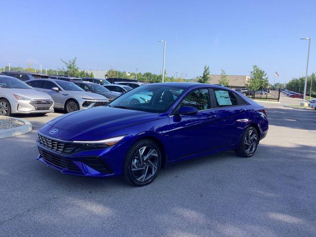 2025 Hyundai Elantra Limited's photo