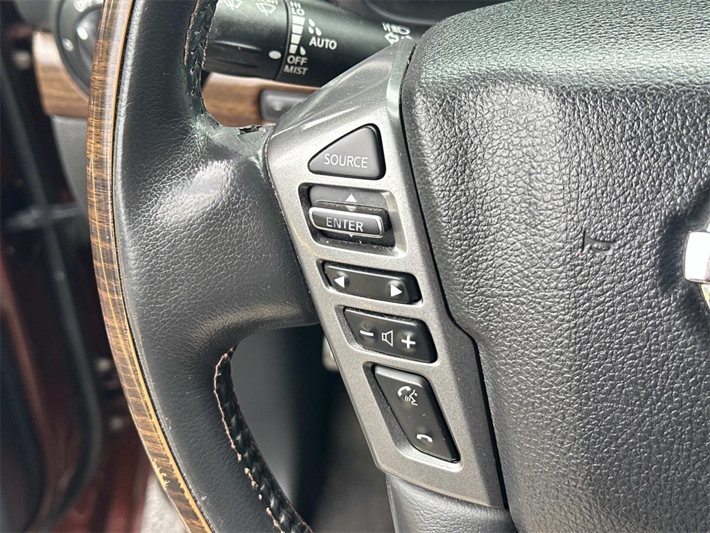 2017 Nissan Titan Platinum Reserve photo 20