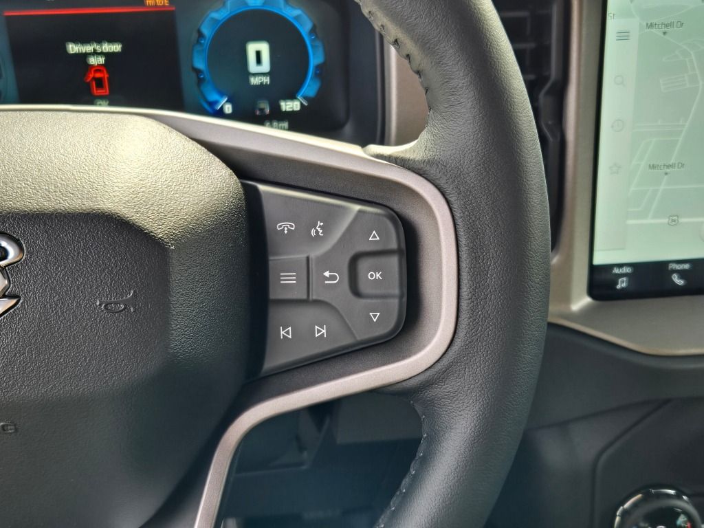 2025 Ford Bronco Outer Banks photo 27