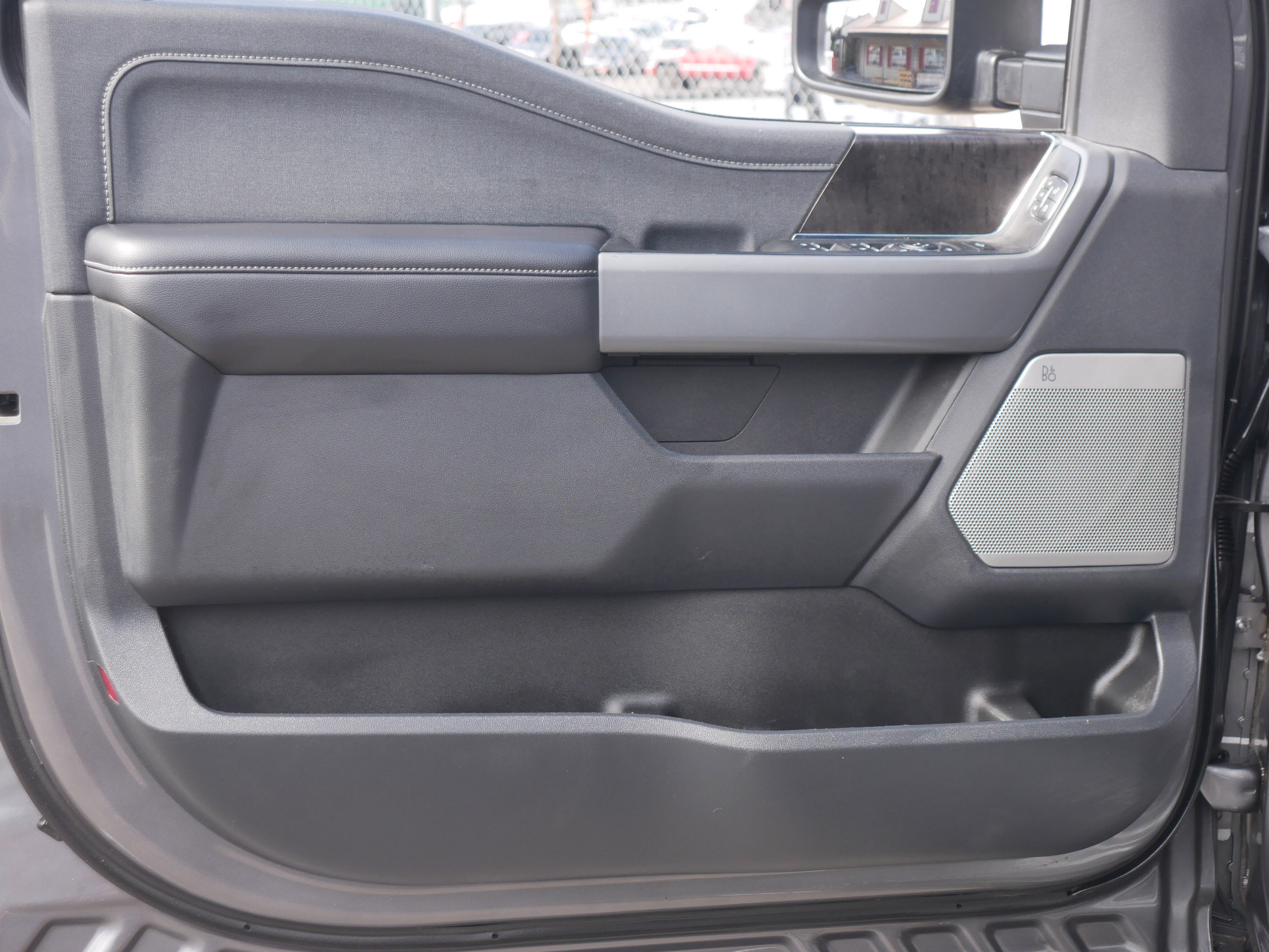 2024 Ford F-250 Lariat photo 31