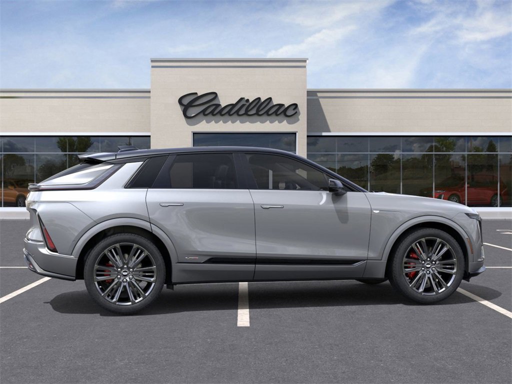 2026 Cadillac Lyriq photo 3