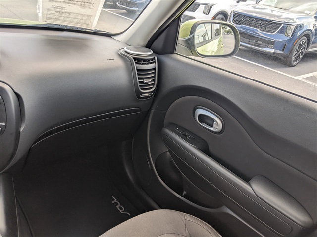 2016 Kia Soul Base photo 10