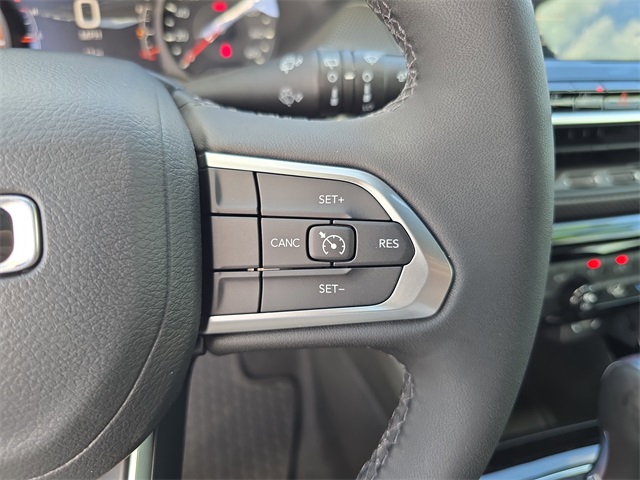 2025 Jeep Compass Latitude photo 19