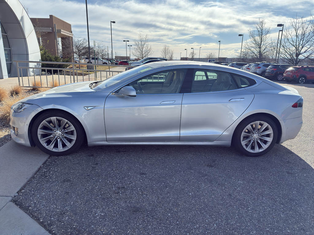 2016 Tesla Model S 75D photo 2