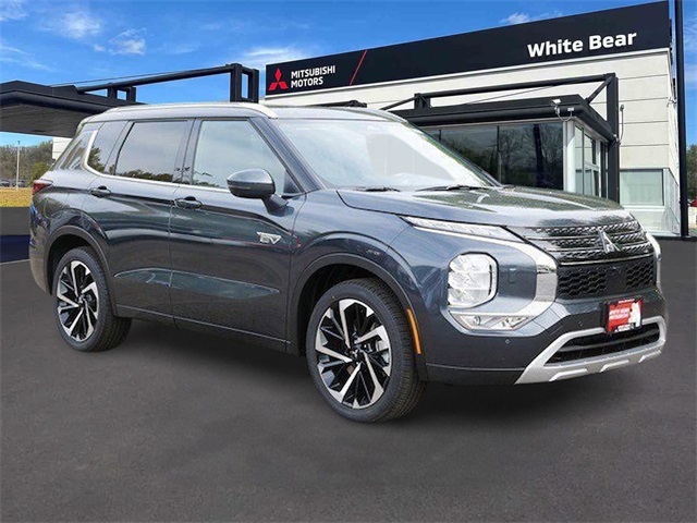 2025 Mitsubishi Outlander Plug-in Hybrid SEL's photo