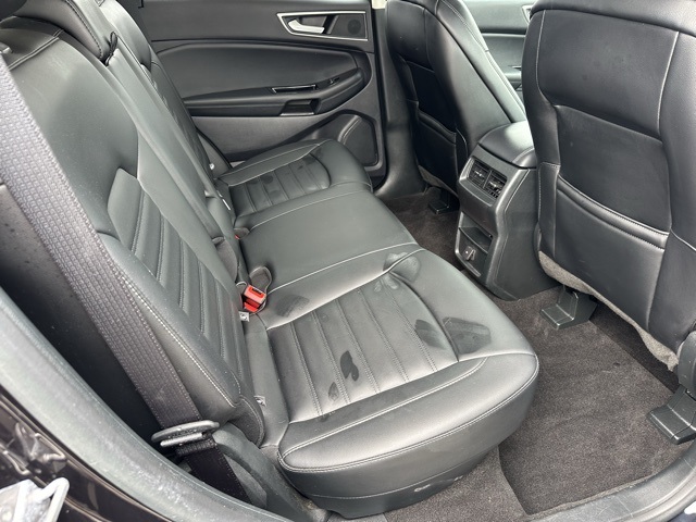 2019 Ford Edge SEL photo 11
