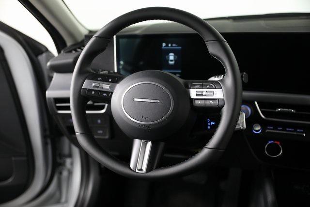 2025 Hyundai Sonata Hybrid SEL photo 4