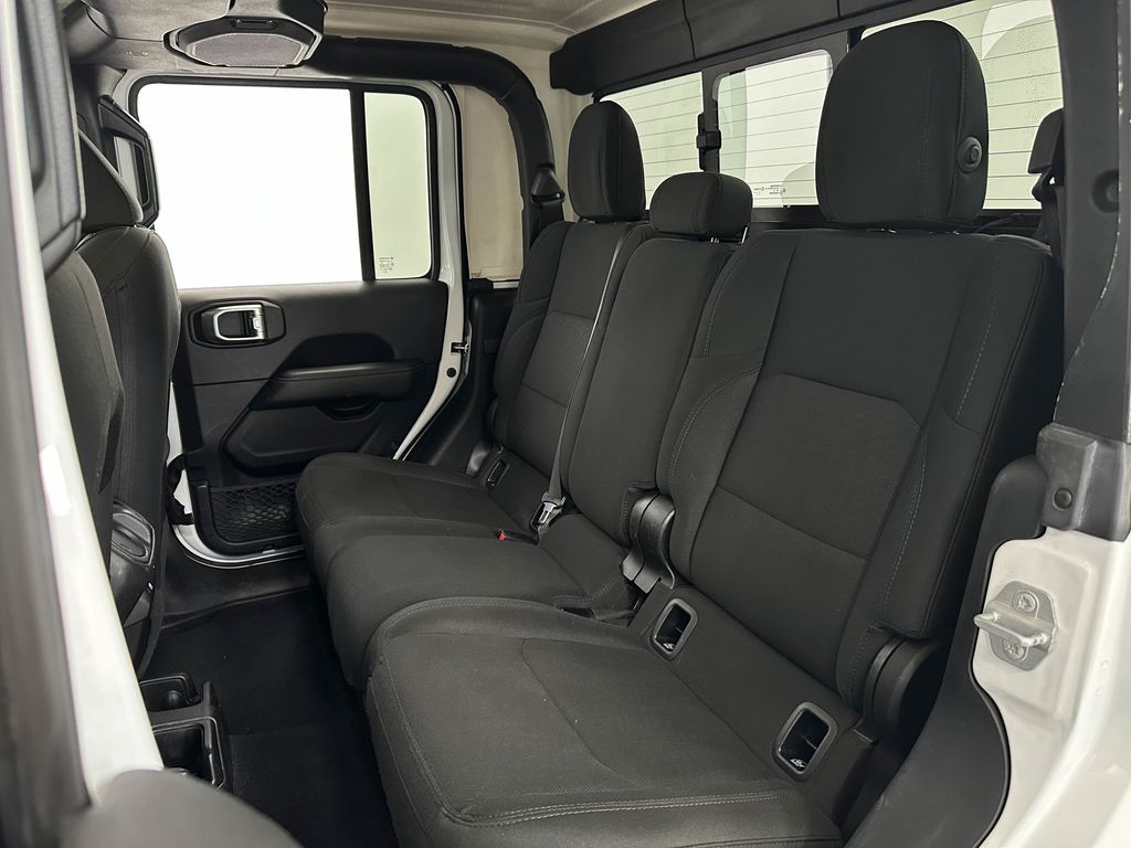 2020 Jeep Gladiator Overland photo 12