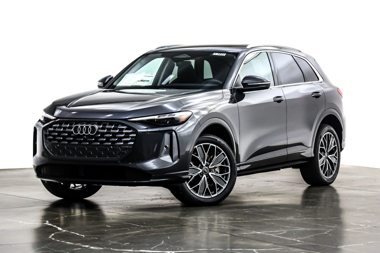 2025 Audi New Q5 Premium Plus's photo