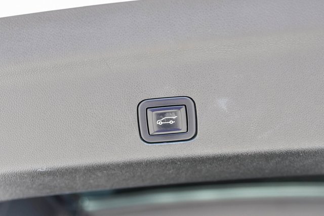 2022 Chevrolet Tahoe RST photo 11