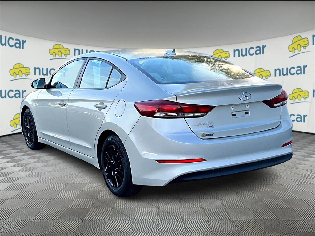 2017 Hyundai Elantra SE photo 4