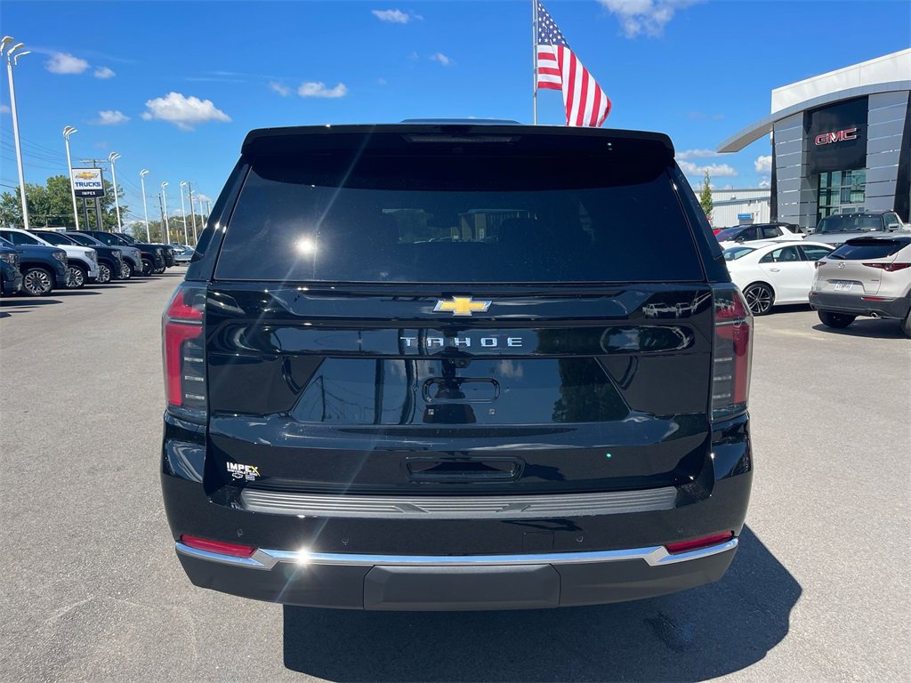 2025 Chevrolet Tahoe LS photo 3