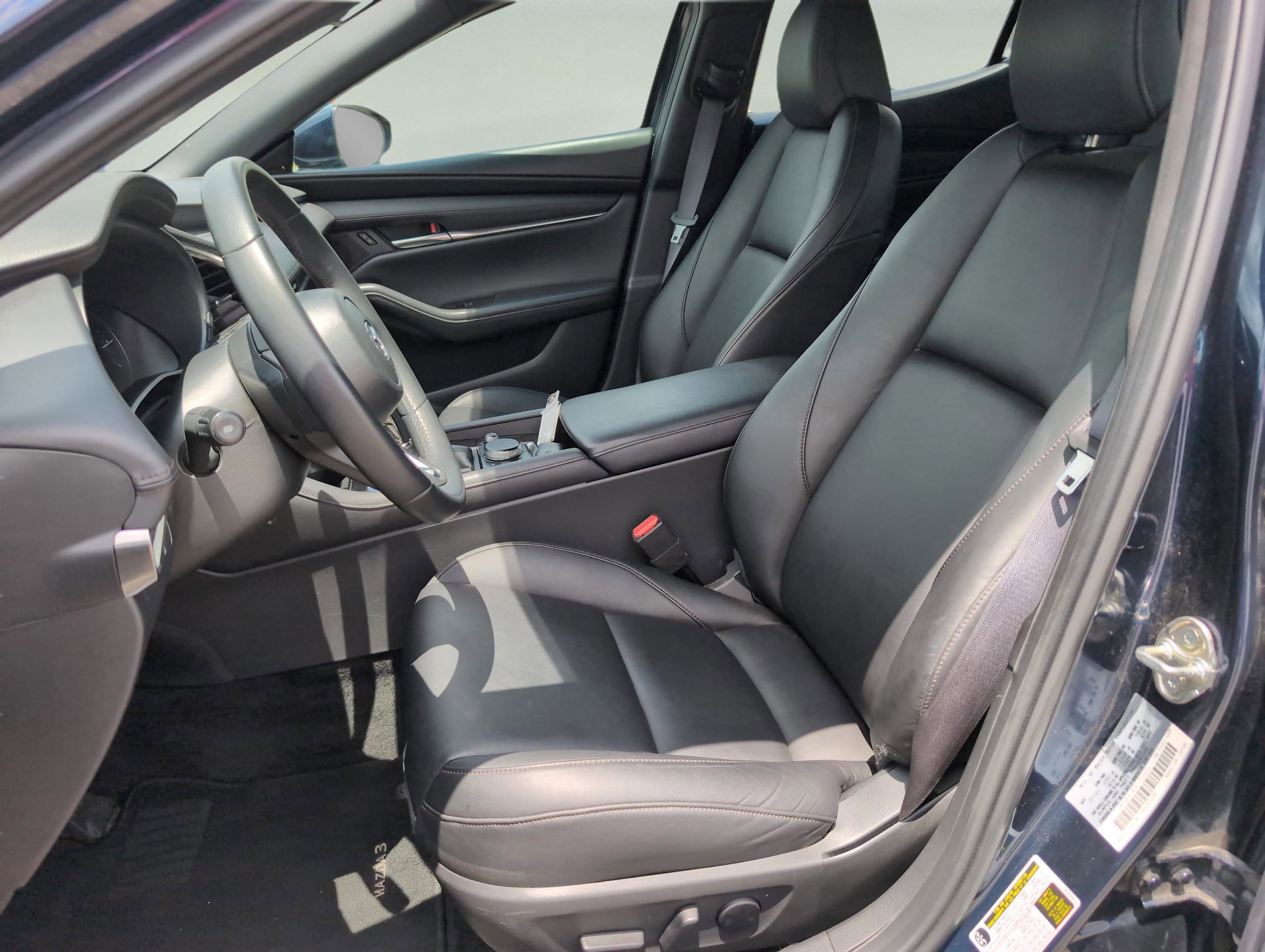 2024 Mazda Mazda3 Hatchback 2.5 s Preferred photo 14
