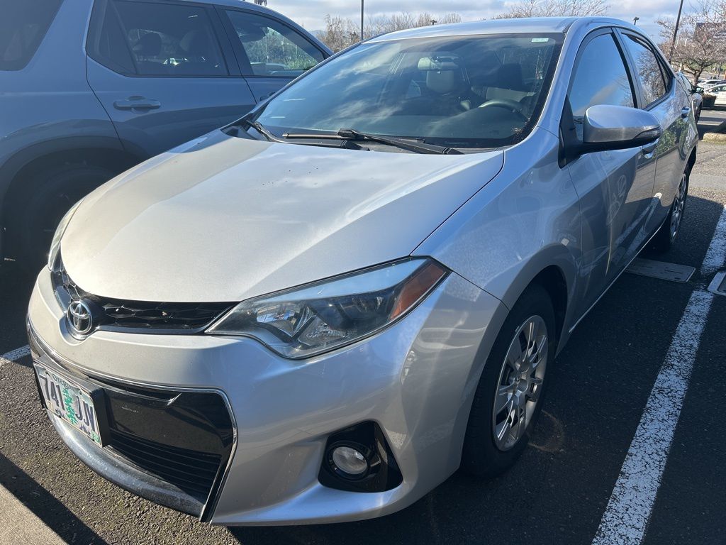 2015 Toyota Corolla L's photo