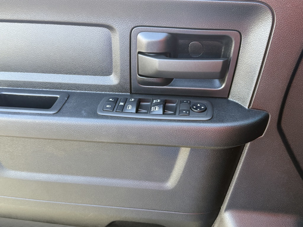 2021 Ram 2500 Tradesman photo 17