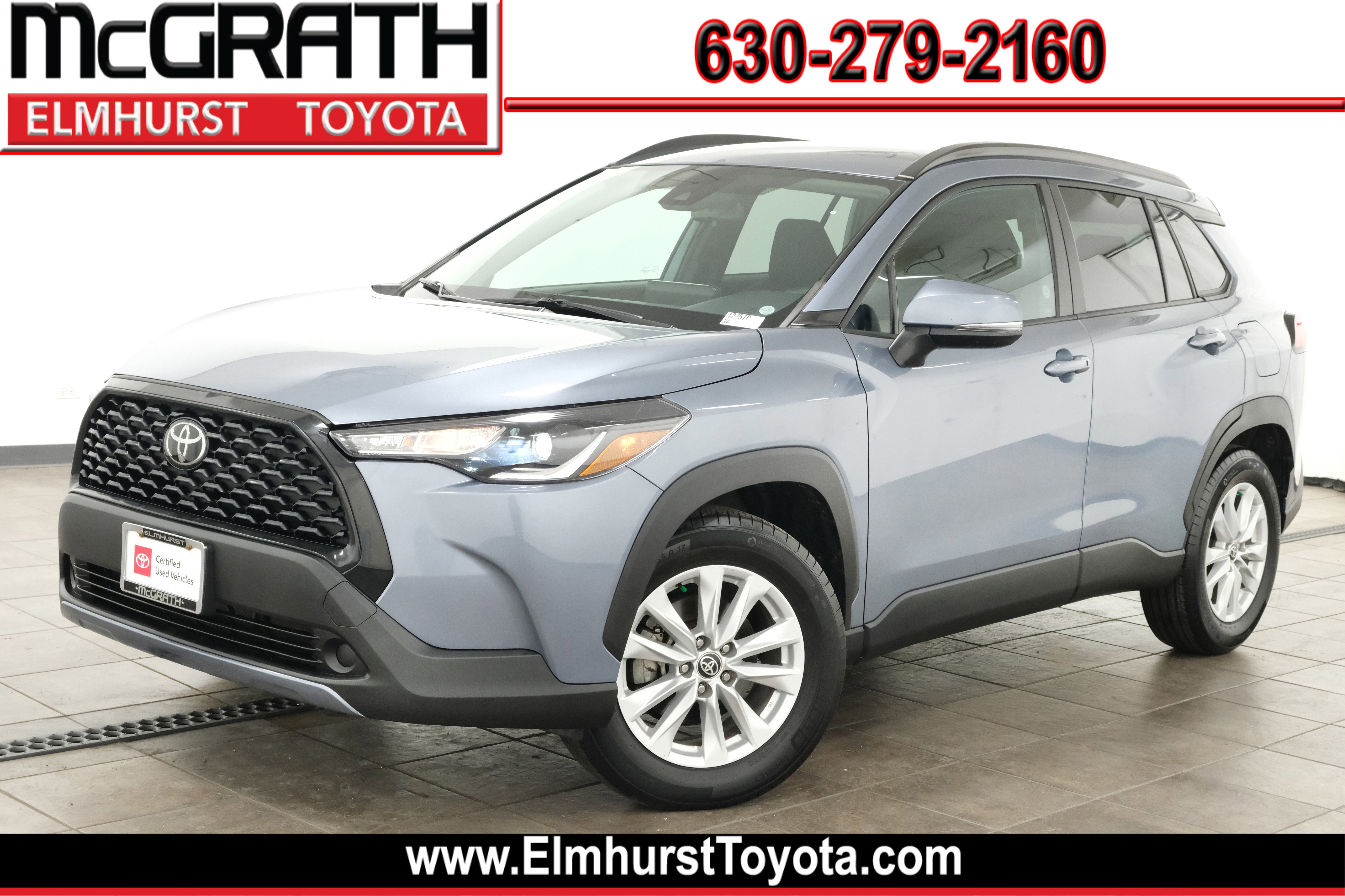 2022 Toyota Corolla Cross LE's photo