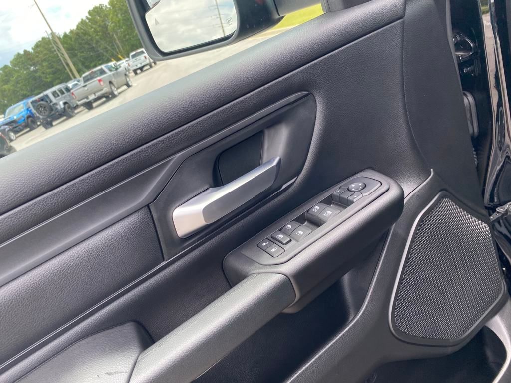 2026 Ram 1500 Warlock photo 11