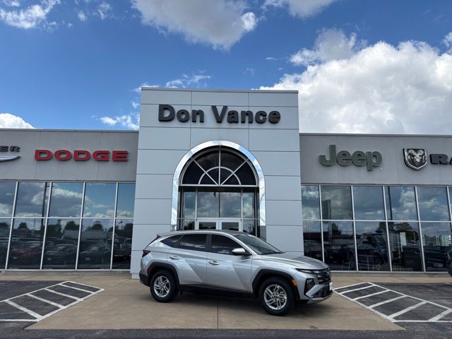 2025 Hyundai Tucson SE's photo