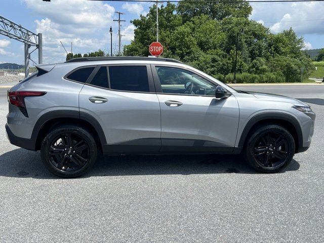 2025 Chevrolet Trax ACTIV photo 8