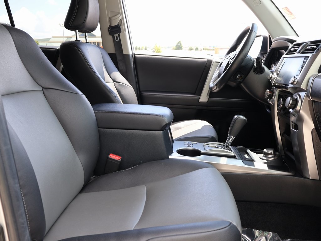 2024 Toyota 4Runner SR5 Premium photo 9