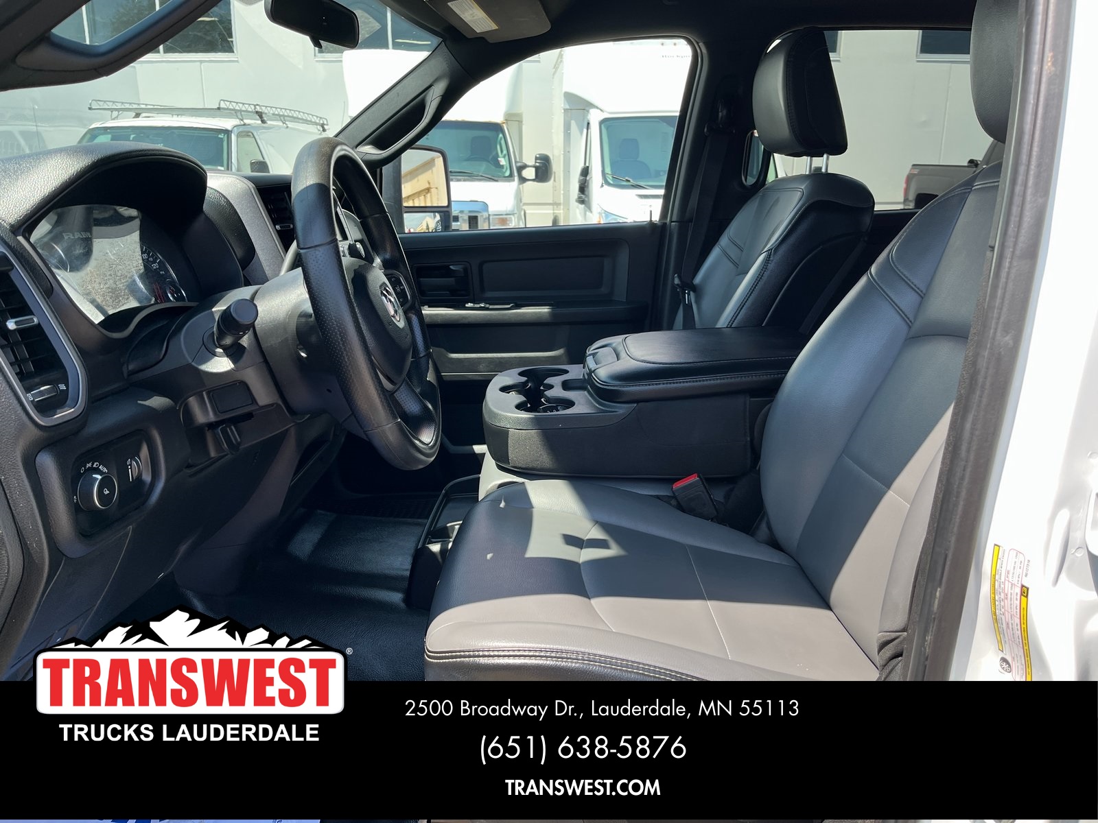 2024 Ram 2500 Tradesman photo 2