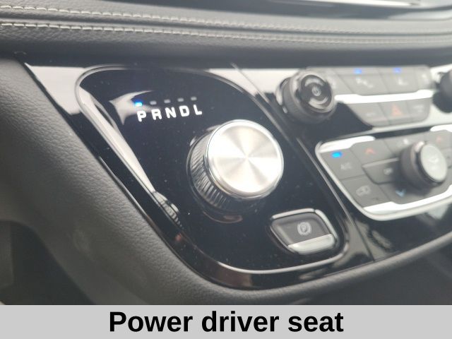 2026 Chrysler Pacifica photo 3