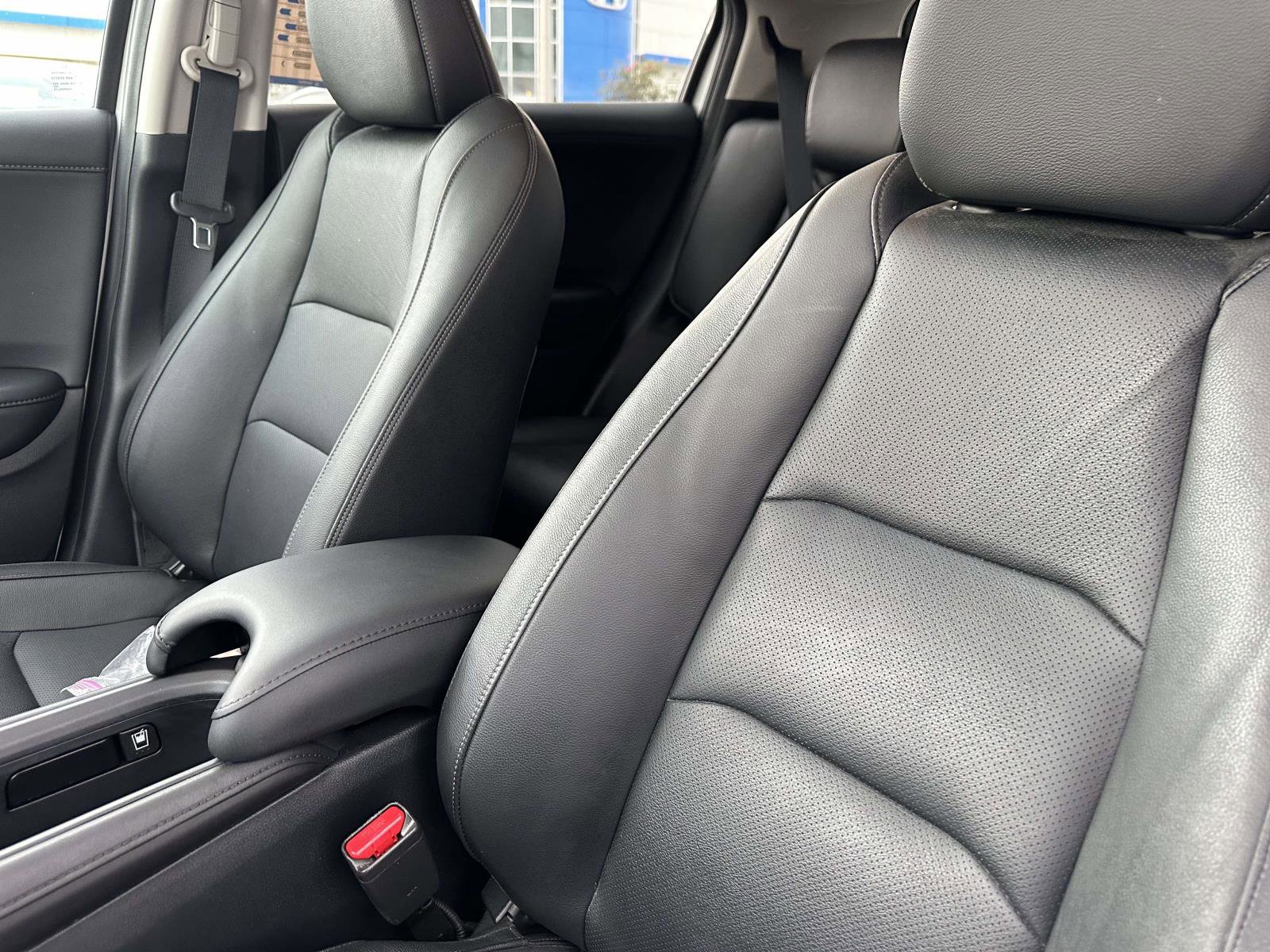 2022 Honda HR-V EX-L photo 19