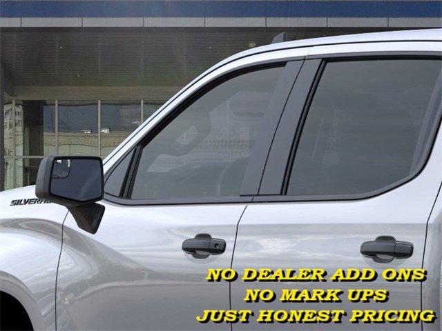 2026 Chevrolet Silverado Custom photo 12