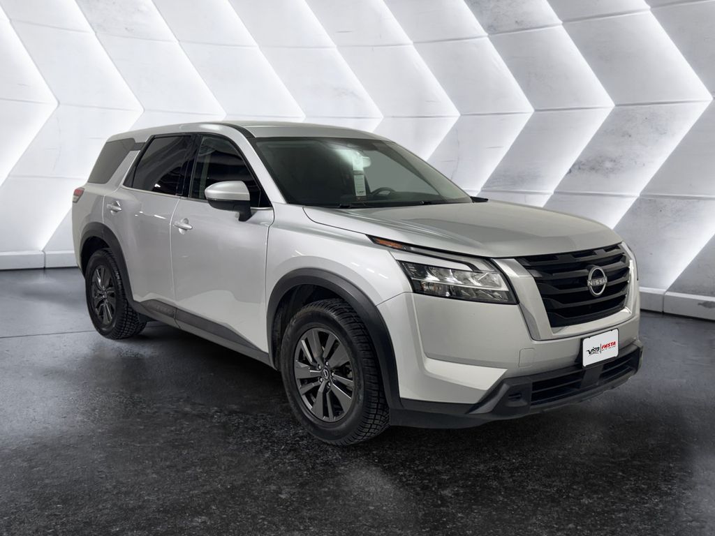 2022 Nissan Pathfinder